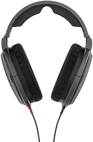 HD600 headphones worn during a listening session