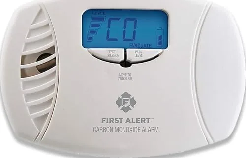 First Alert Plug in Carbon Monoxide Alarm with Digital Display | CO615, AA Battery Review: Tested and Rated