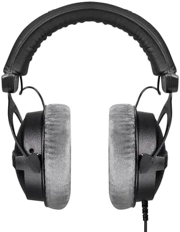 The beyerdynamic DT 770 PRO 80 Ohm Over-Ear Studio Headphones in in real use