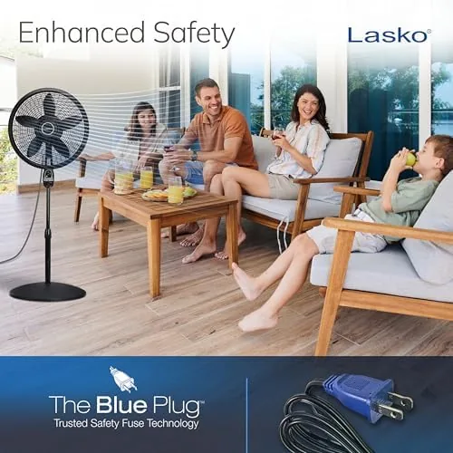 The Lasko 1843 at reduced height blowing across a bedroom at night