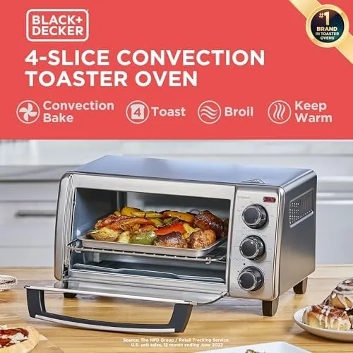 Control dials and door of the TO1313SBD toaster oven
