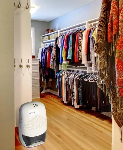 Another view of the Ivation IVADM35 Powerful Mid-Size Thermo-Electric Dehumidifier - Quietly Gathers Up