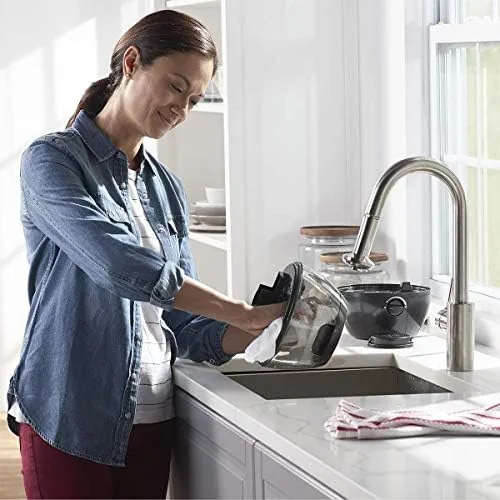 The Honeywell HUL520BC MistMate™ Ultrasonic Cool Mist Humidifier, Black, with Adjustable in real use