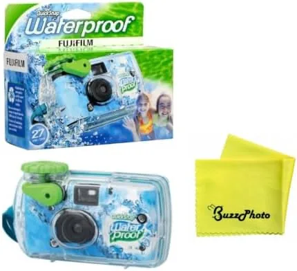 The Fujifilm QuickSnap 800 Waterproof 35mm One-Time-Use Disposable Camera, 27 Exposures 2-Pack in real use