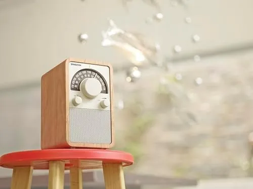 Another view of the Sangean WR-15WL AM/FM Table Top Wooden Radio, Walnut