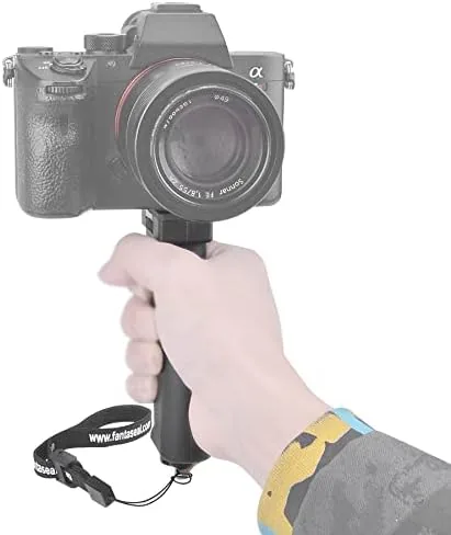 Close look at the Universal Ergonomic DSLR Camera Camcorder Monocular Hand Grip Stabilizer | build quality