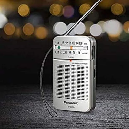 Close look at the Panasonic RF-P50d Pocket AM/FM Radio Silver RF-P50D build quality