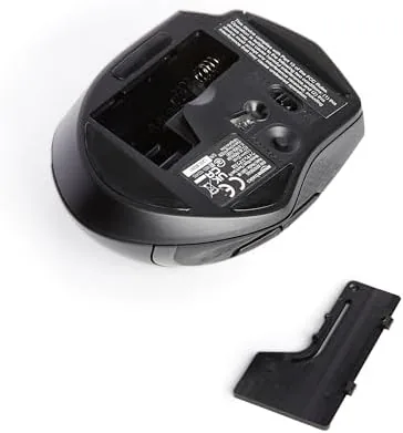 The Amazon Basics Portable Wireless Computer Mouse, Ergonomic, 2.4 GHz Optical in real use