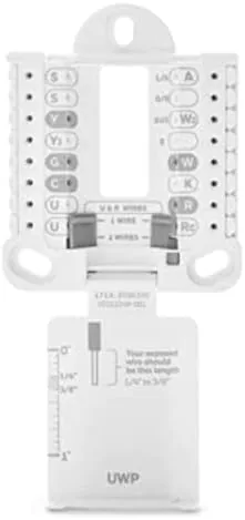 Close look at the Honeywell TH4210U2002 T4 Pro Programmable Thermostat 2H/1C 1H/1C build quality