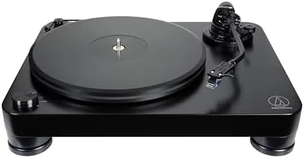 Close look at the Audio-Technica at-LP7 Fully Manual Belt-Drive Turntable Black build quality
