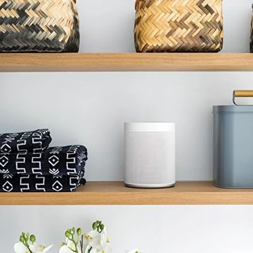Close look at the YAMAHA WX-021 MusicCast 20 Wireless Speaker, Alexa Voice Control, White build quality
