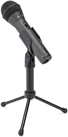 Close-up of the Samson Q2U capsule and built-in pop filter