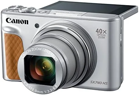 Comparison of the Canon SX740 HS with a Nikon Coolpix and a larger compact camera