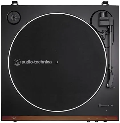 Close look at the Audio-Technica At-LP60X-BW Fully Automatic Belt-Drive Stereo Turntable, Hi-Fi, 2 Speed build quality