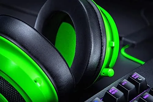 A gamer wearing the Razer Kraken during a PC gaming session