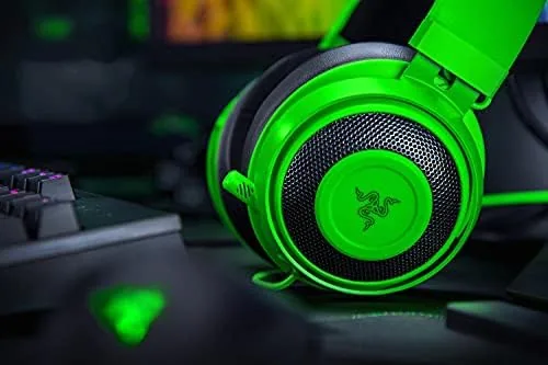 The Razer Kraken plugged into a PS5 controller during console play