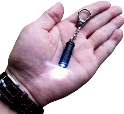 e1 Smallest Keychain Flashlight Tiny Mini Keychain Light Long-Lasting Safety Light for Everyday Carry Review: Tested and Rated