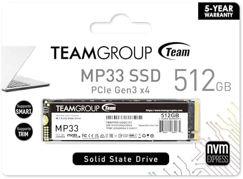 TEAMGROUP MP33 beside a faster Gen4 NVMe drive for comparison