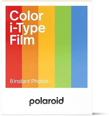 Close look at the Polaroid Color Film for I-Type (6000) | Polaroid Color Film build quality
