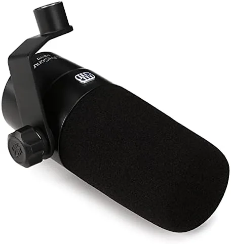 Close look at the PreSonus PD-70 Dynamic Vocal Microphone for Broadcast, Podcasting, and Live build quality