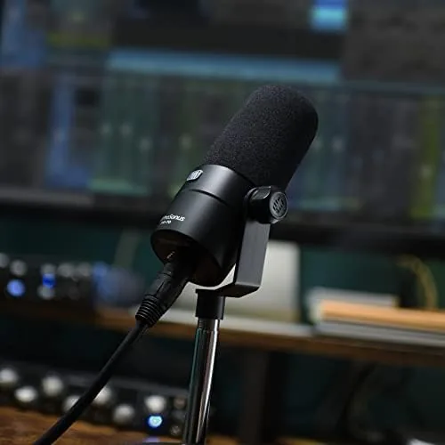 The PreSonus PD-70 Dynamic Vocal Microphone for Broadcast, Podcasting, and Live compared in context