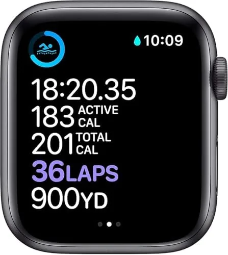 The Apple Watch Series 6 (GPS, 44mm) - Space Gray Aluminum in real use