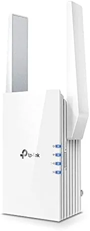 Comparison setup showing the RE505X and a mesh node on a shelf