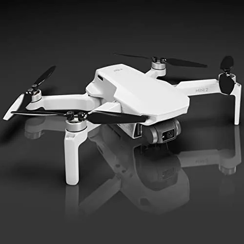 Close look at the Master Airscrew Stealth Propellers for DJI Mini 2, Mini 2 build quality