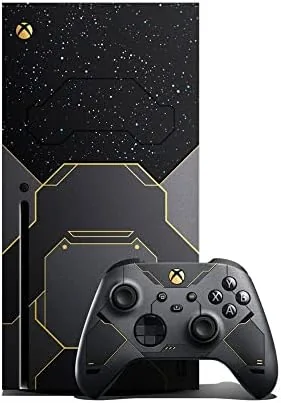 Close up of the Halo Infinite themed Xbox controller