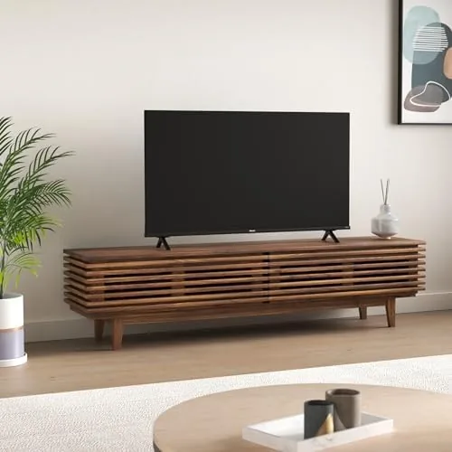 Side view of the Hisense 43R6G showing the slim profile and bezels