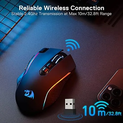 Gameplay session using the M810 PRO with rapid fire macro enabled