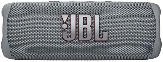 The JBL Flip 6 next to the larger JBL Charge 5 for size comparison