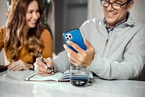 Close look at the OtterBox iPhone 14 Pro Max (ONLY) Commuter Series Case build quality