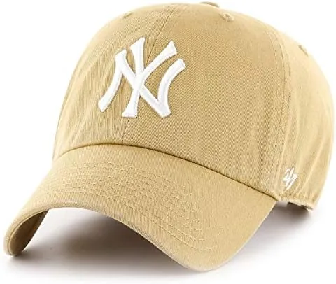 The hat worn outdoors showing the relaxed crown profile on the head