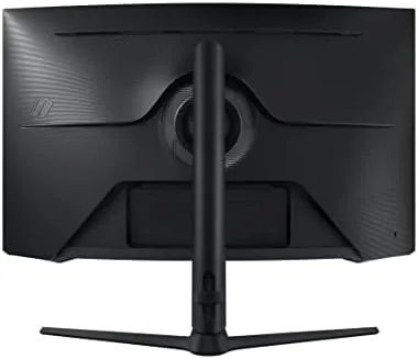 Odyssey G65B curved monitor next to a flat monitor showing the curvature difference