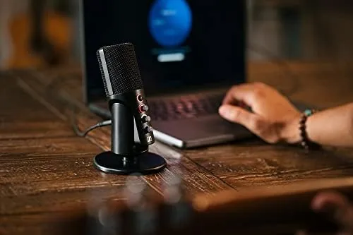 The SENNHEISER Professional Profile - USB Cardioid Condenser Microphone & Table compared in context