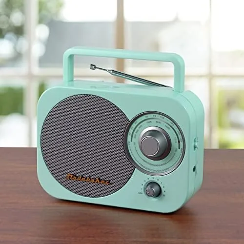 Another view of the Studebaker Mint Green Vintage Home Portable Retro AM/FM Radio with