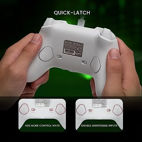 A racing game on screen while the G7 SE controller rests on the desk