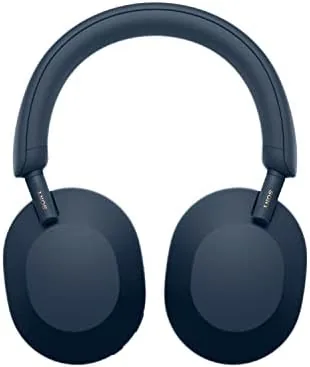The WH-1000XM5 case and cable laid out for travel