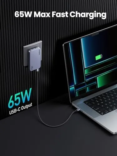Close look at the UGREEN Nexode Pro 65W GaN USB C Slim Wall Charger build quality