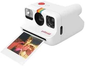 Close look at the Polaroid Go Generation 2 - Mini Instant Camera + Film build quality