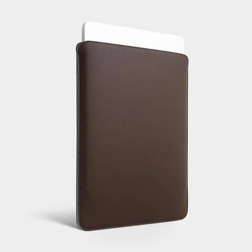 Close look at the Comfyable Laptop Sleeve 13 Inch Precisely Compatible with MacBook Air build quality