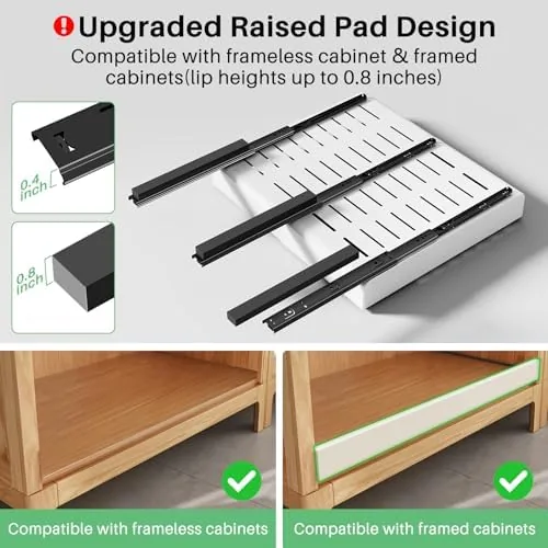 The organizer expanded to fit the full width of the base cabinet
