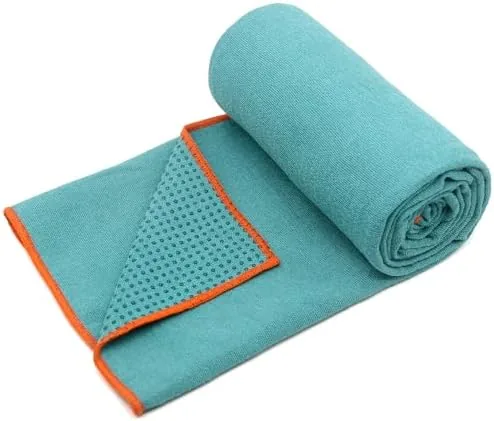Close look at the Eunzel Hot Yoga Towel - Microfiber Non Slip Yoga Mat build quality