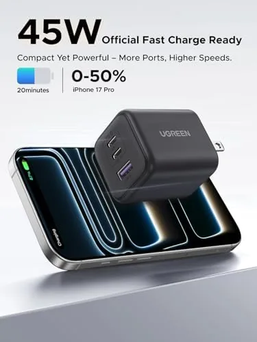 Close look at the UGREEN 45W USB C GaN Charger for iPhone 17, PPS build quality