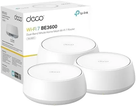 Three TP-Link Deco 7 nodes arranged together