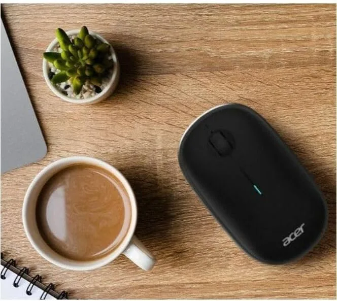 Close up of the matte shell and the scroll wheel on the Acer mouse