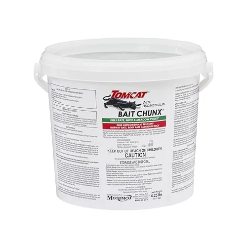 Close look at the Tomcat with Bromethalin Bait Chunx Pail, 4.25 lbs. | Rat build quality