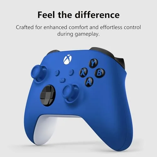 Close up of the textured grip on the underside of the controller