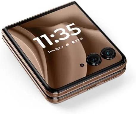Testing the Motorola Razr+ 2025 | Unlocked | Made for US 12/256GB over two weeks